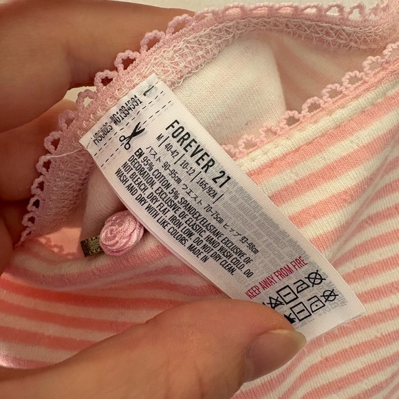 Striped Pink Scoop Crop Tank Top - Picture 3 of 4